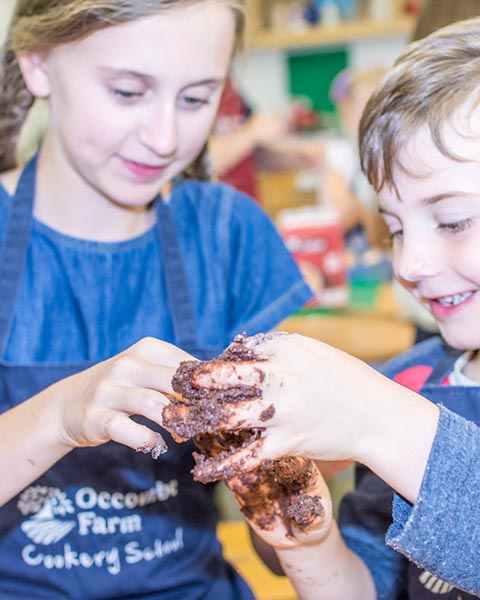 Kids cookery school